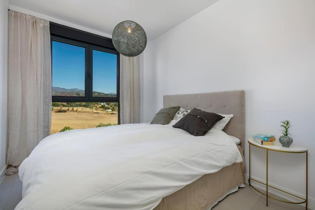Apartament Amazing 4 Bedroom With Pools + Gym - Rdr269