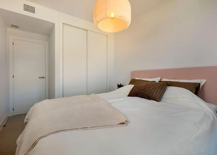 Amazing 4 Bedroom Apt With Pools + Gym - Rdr269